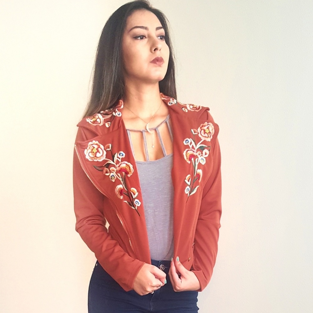 Flower embroidered jacket
